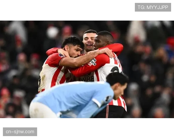 桑德兰防守站位主动挤压 逼平曼城战术成关键参考